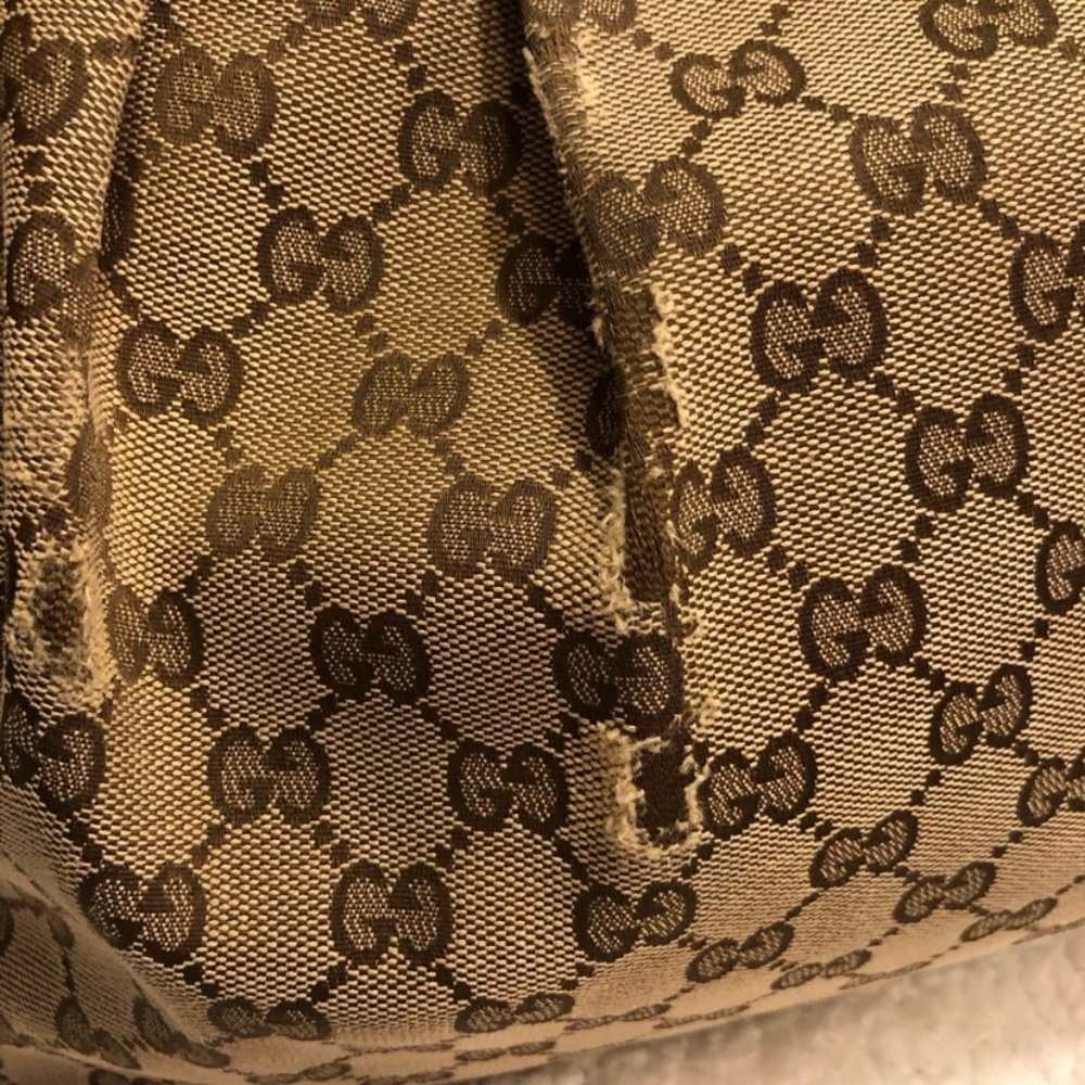 Gucci GG Supreme Canvas Satchel size 15 x11x5 - Picture 11 of 16